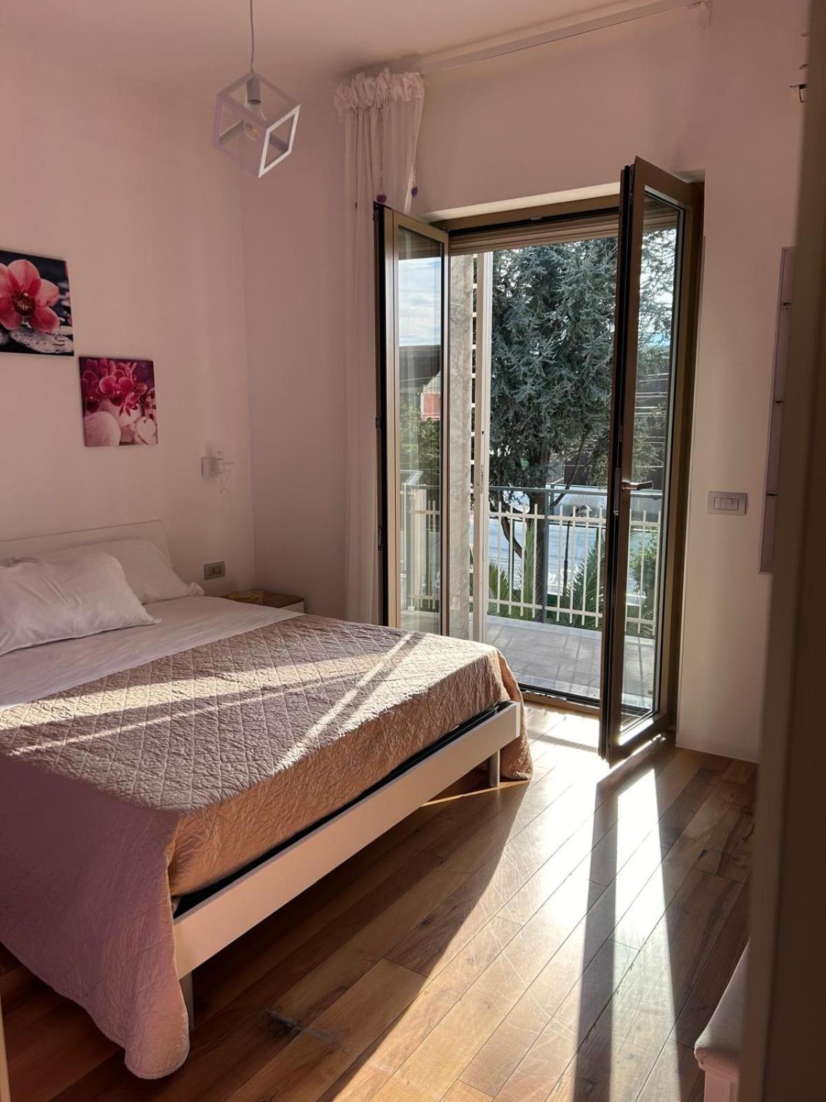B&B Serangi - Il Piacere Di Sentirsi A Casa Cercola Zewnętrze zdjęcie